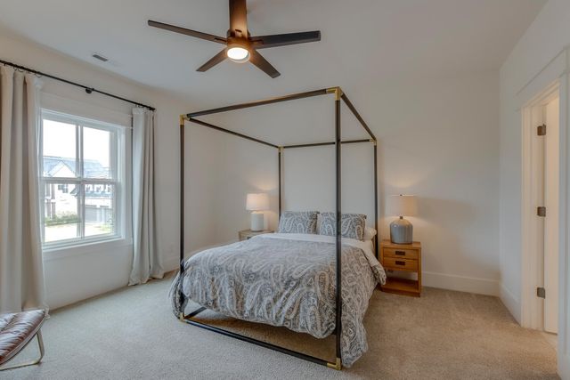 5713 Eaglemont Dr, Murfreesboro, TN 37129