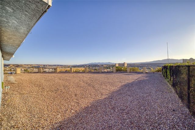 2440 5th Street, Bullhead City, AZ 86429