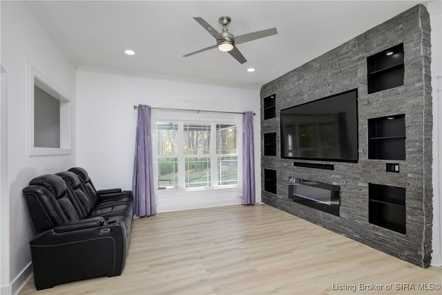 6624 Sunset Loop, Charlestown, IN 47111