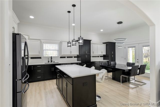 6624 Sunset Loop, Charlestown, IN 47111