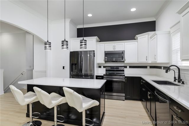 6624 Sunset Loop, Charlestown, IN 47111