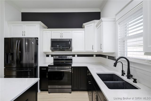 6624 Sunset Loop, Charlestown, IN 47111