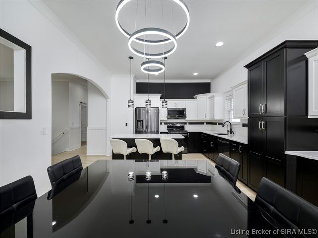 6624 Sunset Loop, Charlestown, IN 47111