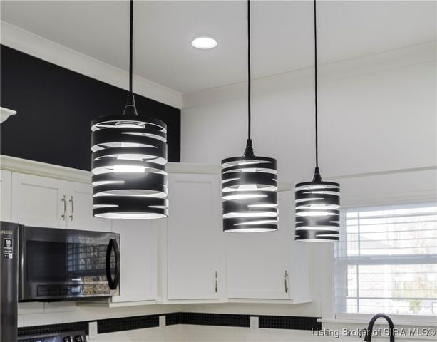 6624 Sunset Loop, Charlestown, IN 47111