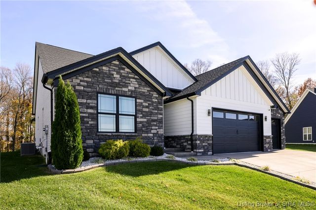 6624 Sunset Loop, Charlestown, IN 47111