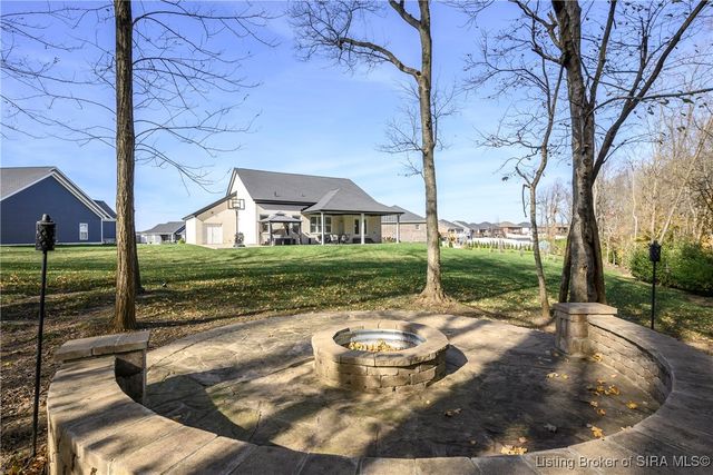 6624 Sunset Loop, Charlestown, IN 47111