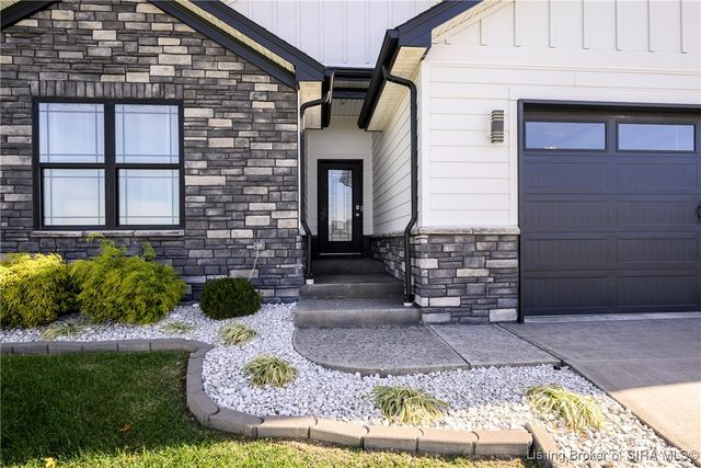 6624 Sunset Loop, Charlestown, IN 47111