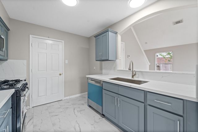7103 Biton Drive, Houston, TX 77083