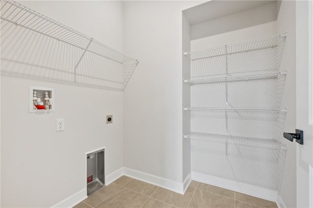 1053 Black Sands Drive, Penn Twp, PA 15644