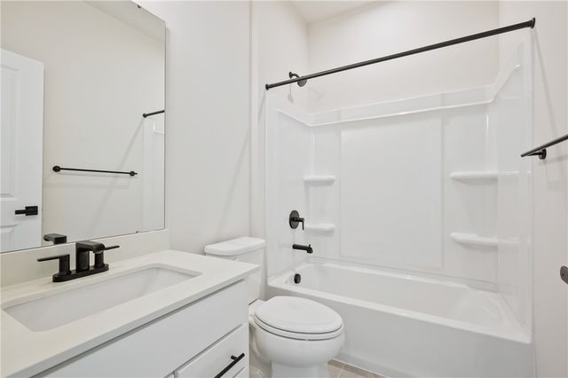 1053 Black Sands Drive, Penn Twp, PA 15644