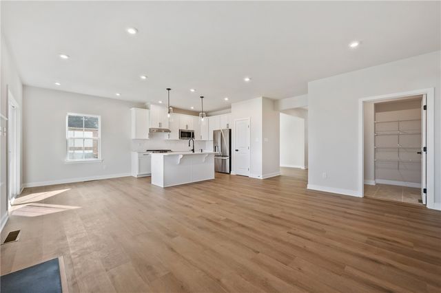 1053 Black Sands Drive, Penn Twp, PA 15644