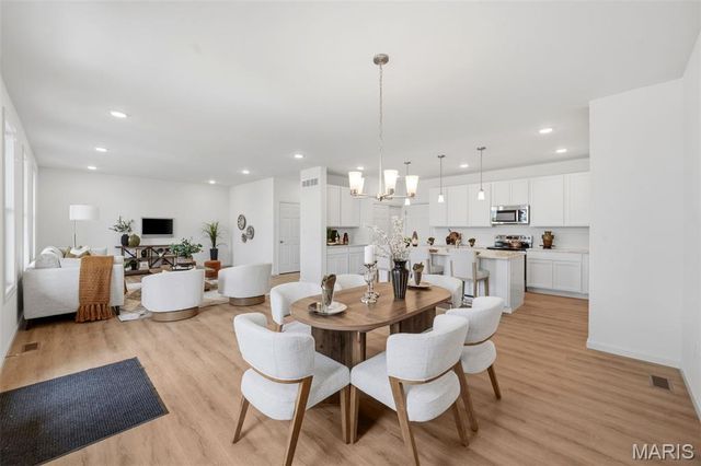 9079 Wilkie Station Street, St Charles, MO 63301