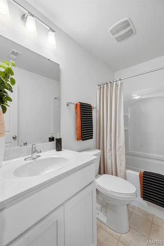 9079 Wilkie Station Street, St Charles, MO 63301