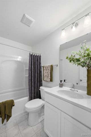 9079 Wilkie Station Street, St Charles, MO 63301