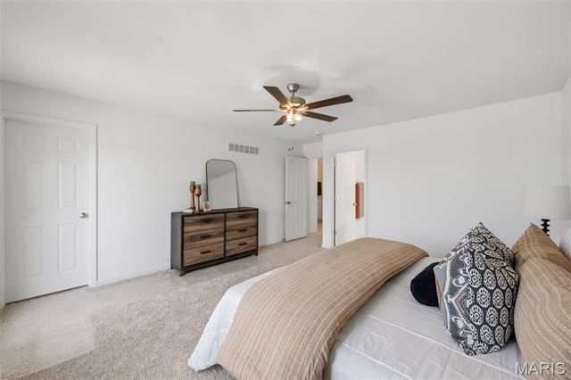 9079 Wilkie Station Street, St Charles, MO 63301
