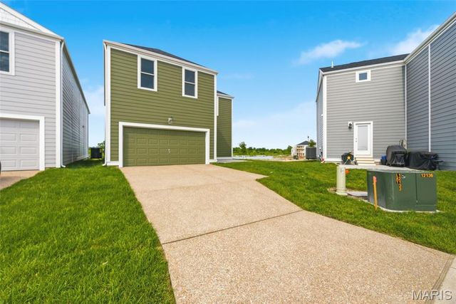 9079 Wilkie Station Street, St Charles, MO 63301