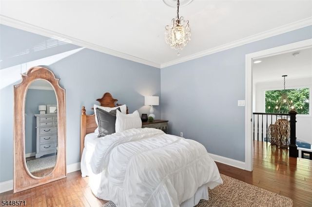 1 Pendleton Ct, Clinton Twp., NJ 08801