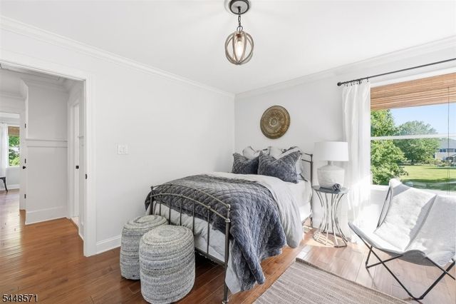 1 Pendleton Ct, Clinton Twp., NJ 08801