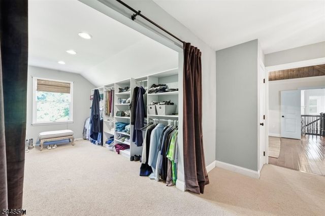 1 Pendleton Ct, Clinton Twp., NJ 08801