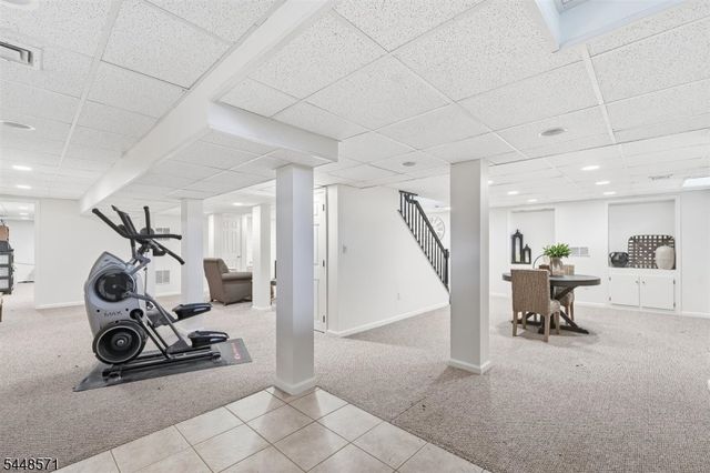 1 Pendleton Ct, Clinton Twp., NJ 08801