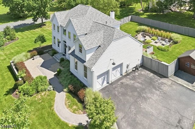 1 Pendleton Ct, Clinton Twp., NJ 08801
