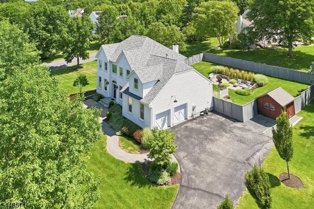 1 Pendleton Ct, Clinton Twp., NJ 08801