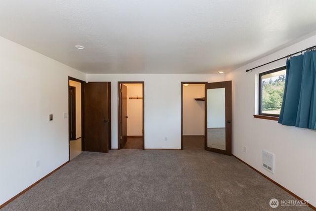 63 E Arnette Road, Port Angeles, WA 98362