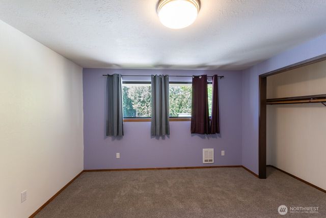 63 E Arnette Road, Port Angeles, WA 98362