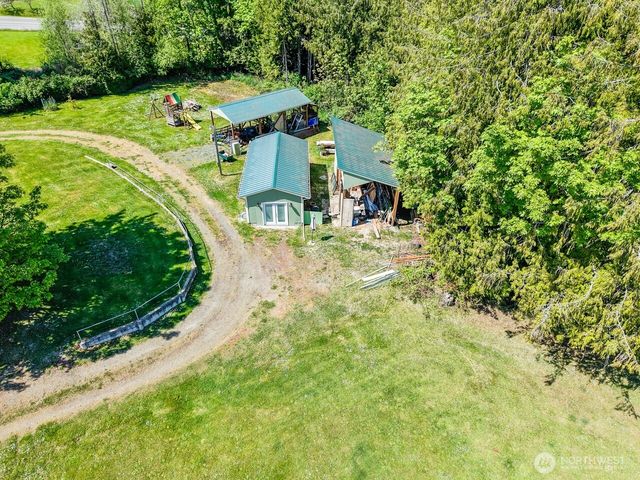 63 E Arnette Road, Port Angeles, WA 98362