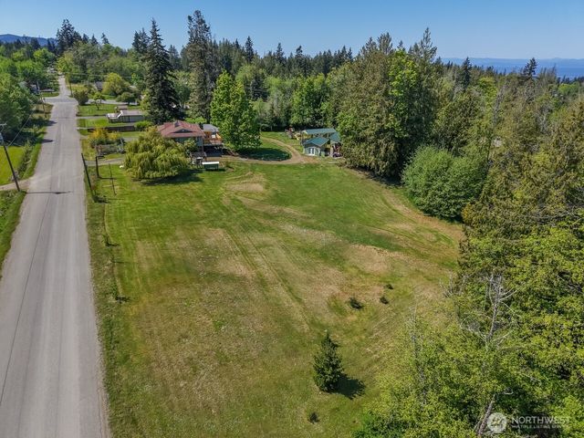 63 E Arnette Road, Port Angeles, WA 98362