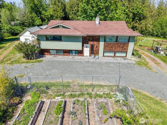 63 E Arnette Road, Port Angeles, WA 98362