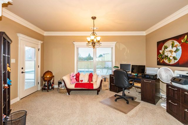 3924 Commonwealth Dr, Bryant, AR 72022