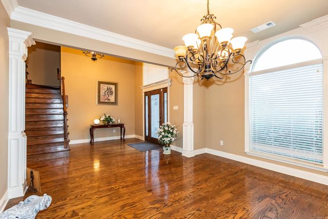 3924 Commonwealth Dr, Bryant, AR 72022