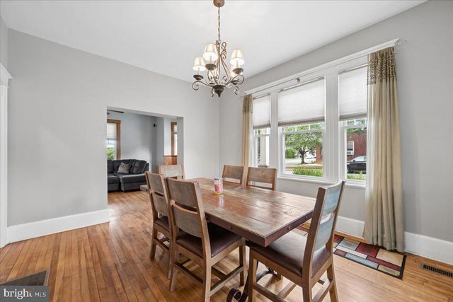 901 DEWEY AVE, Hagerstown, MD 21742