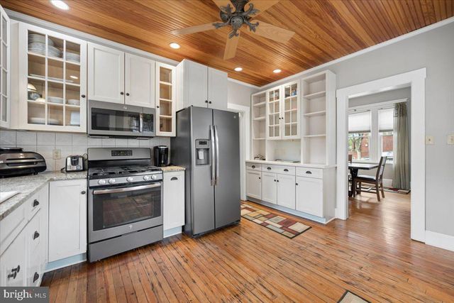 901 DEWEY AVE, Hagerstown, MD 21742