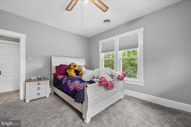 901 DEWEY AVE, Hagerstown, MD 21742