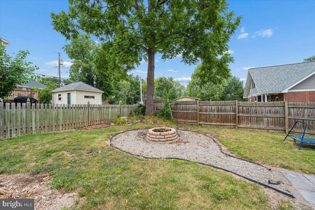 901 DEWEY AVE, Hagerstown, MD 21742