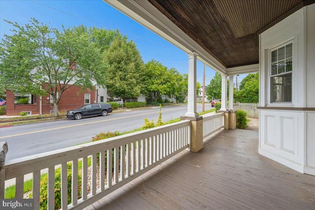 901 DEWEY AVE, Hagerstown, MD 21742