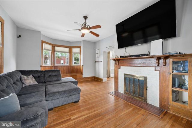 901 DEWEY AVE, Hagerstown, MD 21742