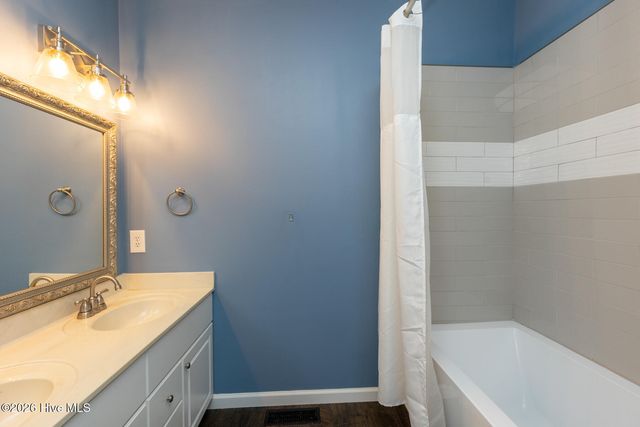 142 Overlook Drive, West End, NC 27376