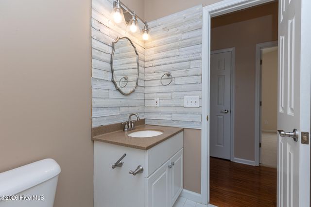 142 Overlook Drive, West End, NC 27376