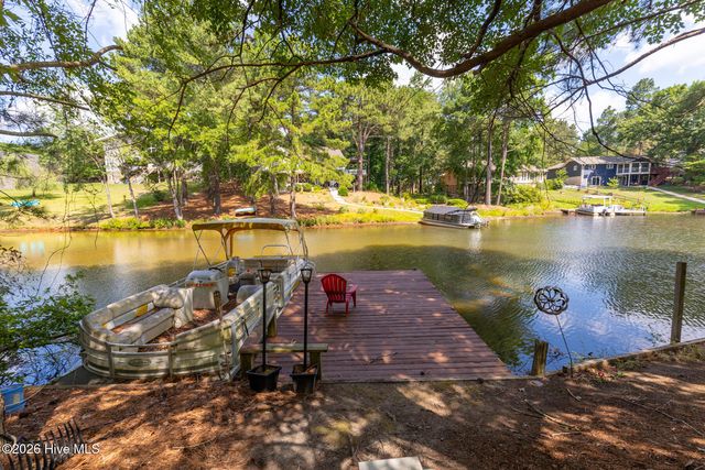 142 Overlook Drive, West End, NC 27376