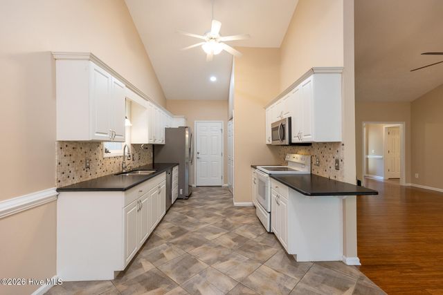 142 Overlook Drive, West End, NC 27376