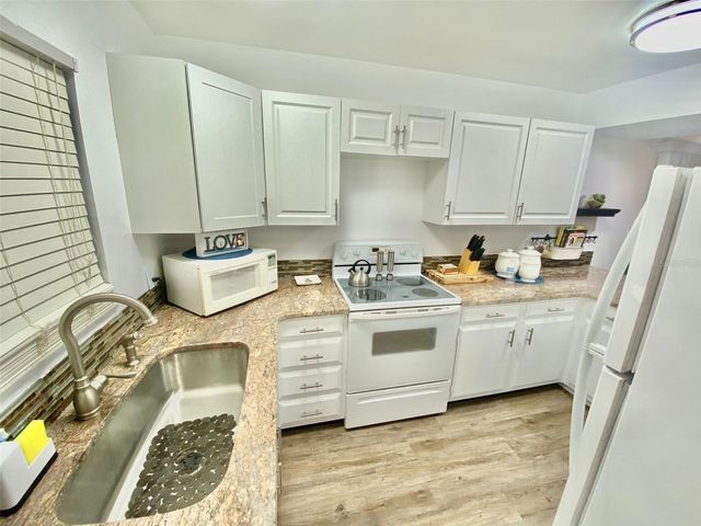 1222 VILLA LANE 136, Apopka, FL 32712