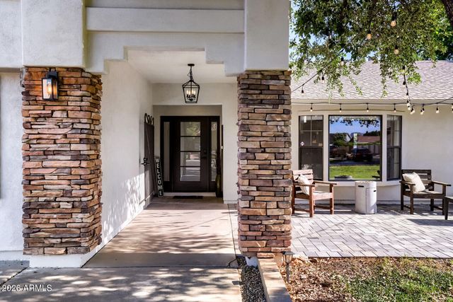 4111 W PARADISE Lane, Phoenix, AZ 85053