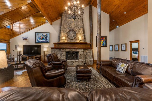 260 Lakeside Lodge Lane, Spring City, TN 37381