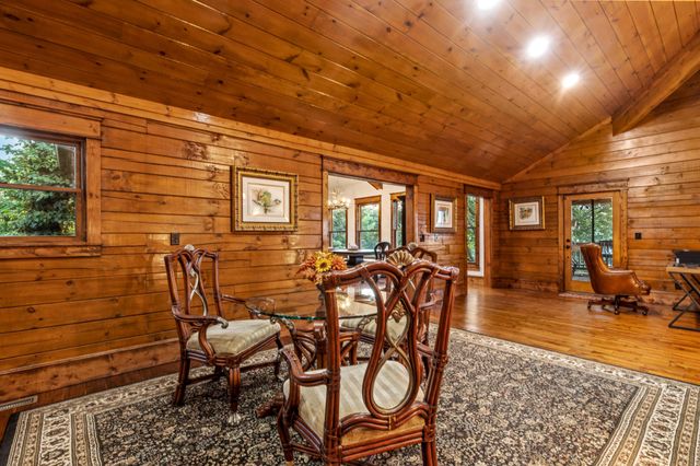 260 Lakeside Lodge Lane, Spring City, TN 37381