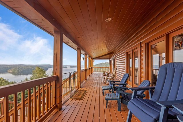 260 Lakeside Lodge Lane, Spring City, TN 37381