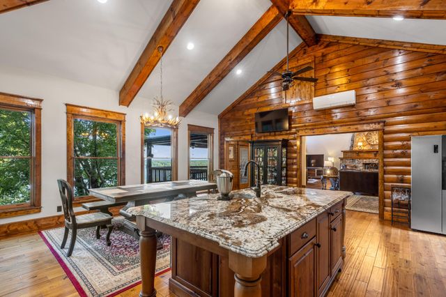 260 Lakeside Lodge Lane, Spring City, TN 37381