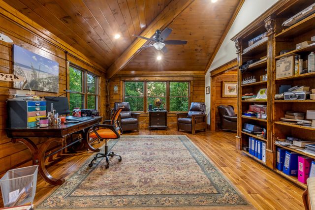 260 Lakeside Lodge Lane, Spring City, TN 37381